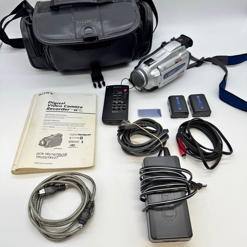 Sony DCR-TRV18 MiniDV Handycam Camcorder – Fully Tested Bundle