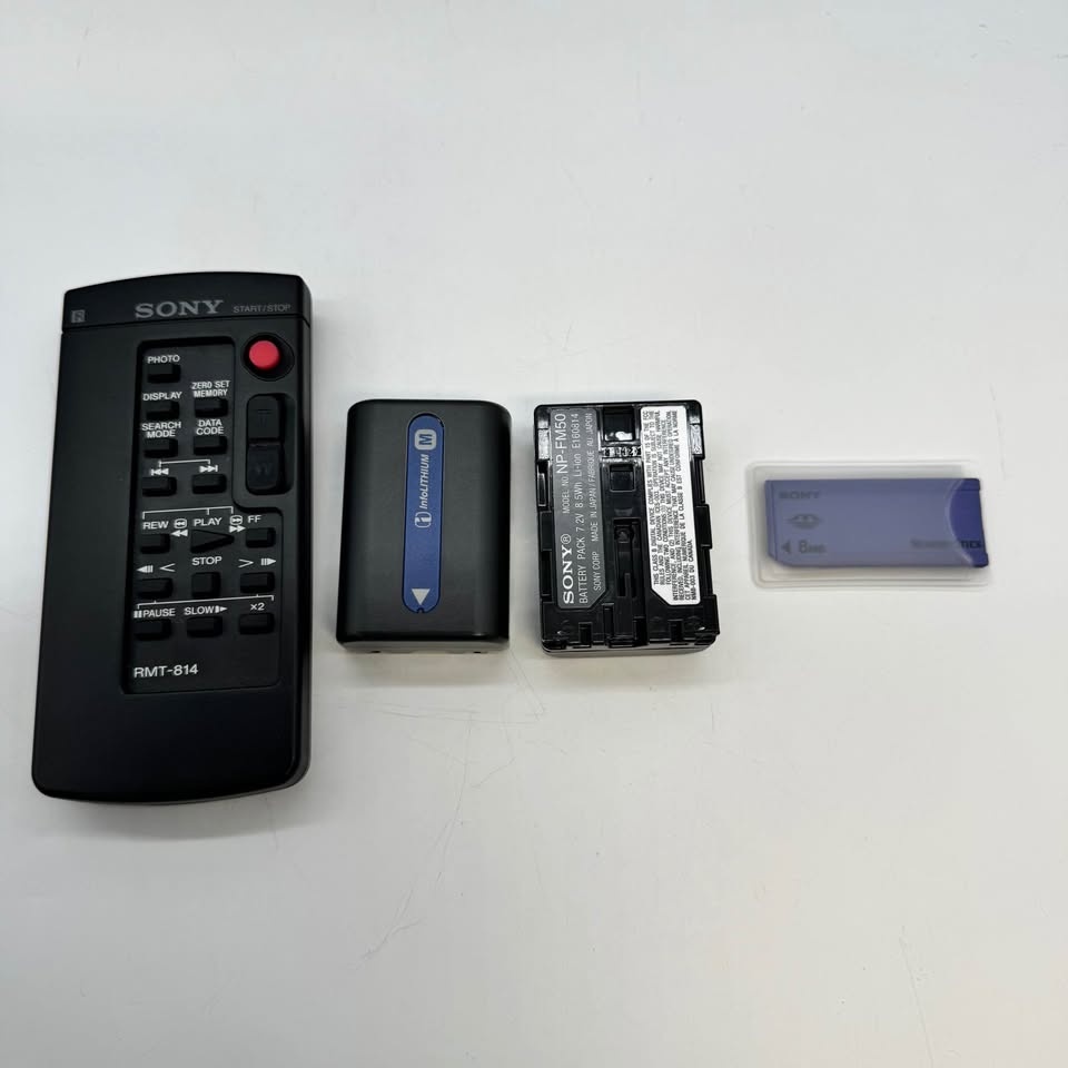 Sony DCR-TRV18 MiniDV Handycam Camcorder – Fully Tested Bundle - photo 3