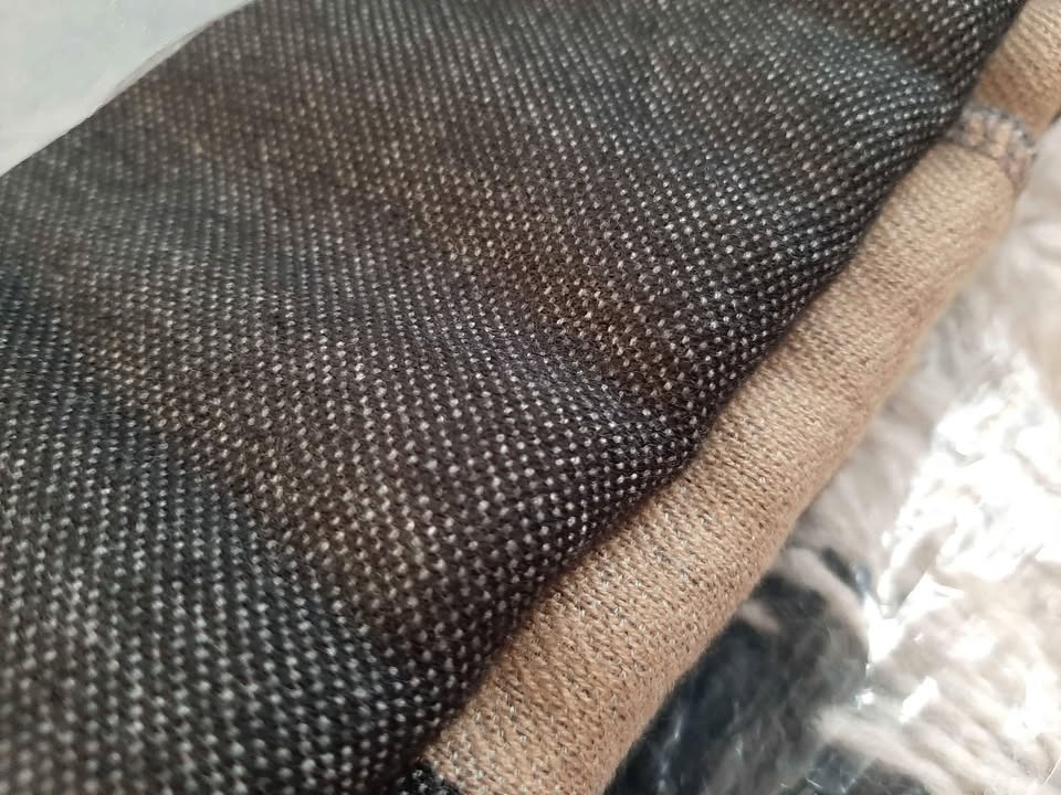 Women's Contrast Color V-Neck Cardigan - photo 3