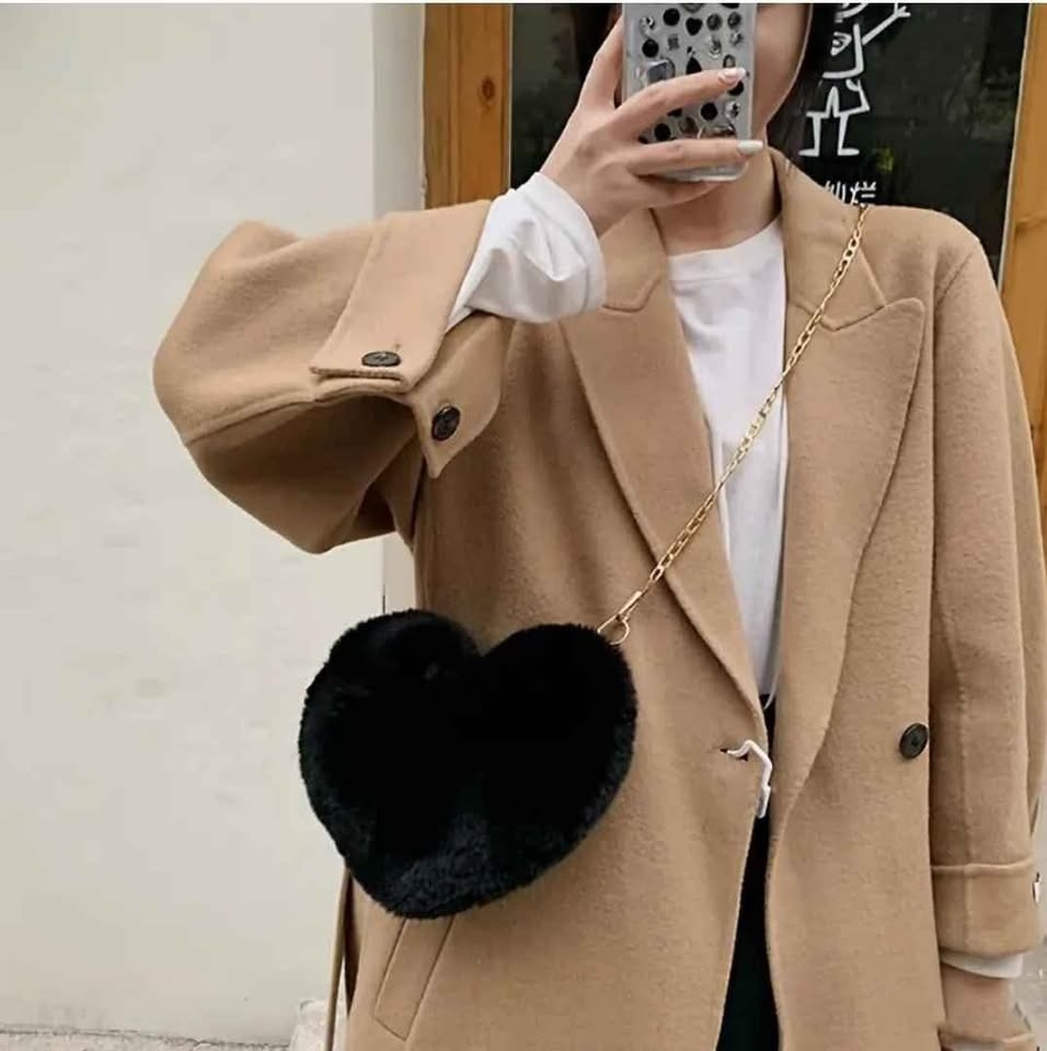 Women's Plush Handbags - photo 4