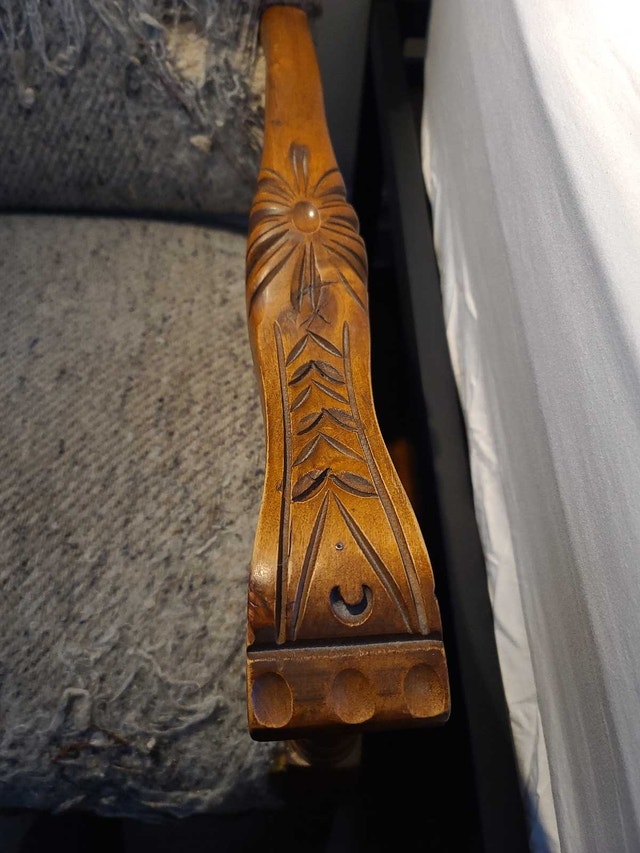 Antique Carved Rocking Chair - Solid Frame (Upholstery Project) - photo 3