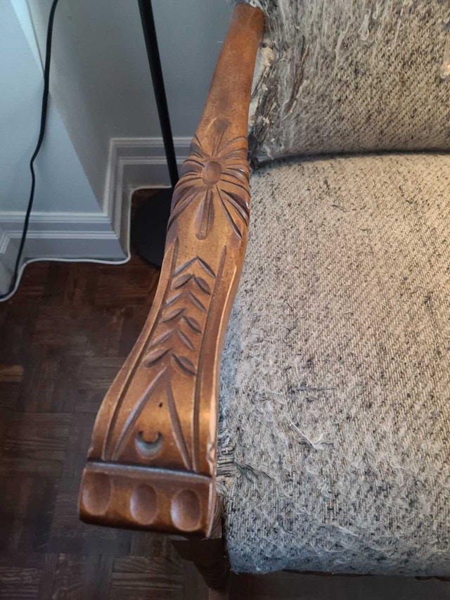 Antique Carved Rocking Chair - Solid Frame (Upholstery Project) - photo 4