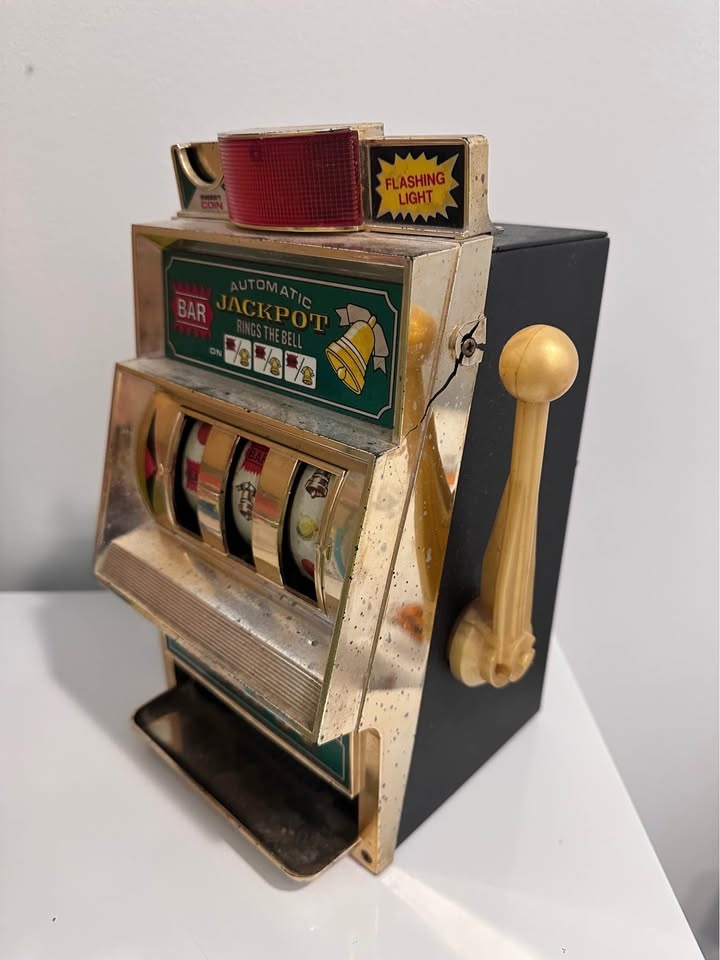 Vintage WACO Golden Jackpot Machine - photo 2