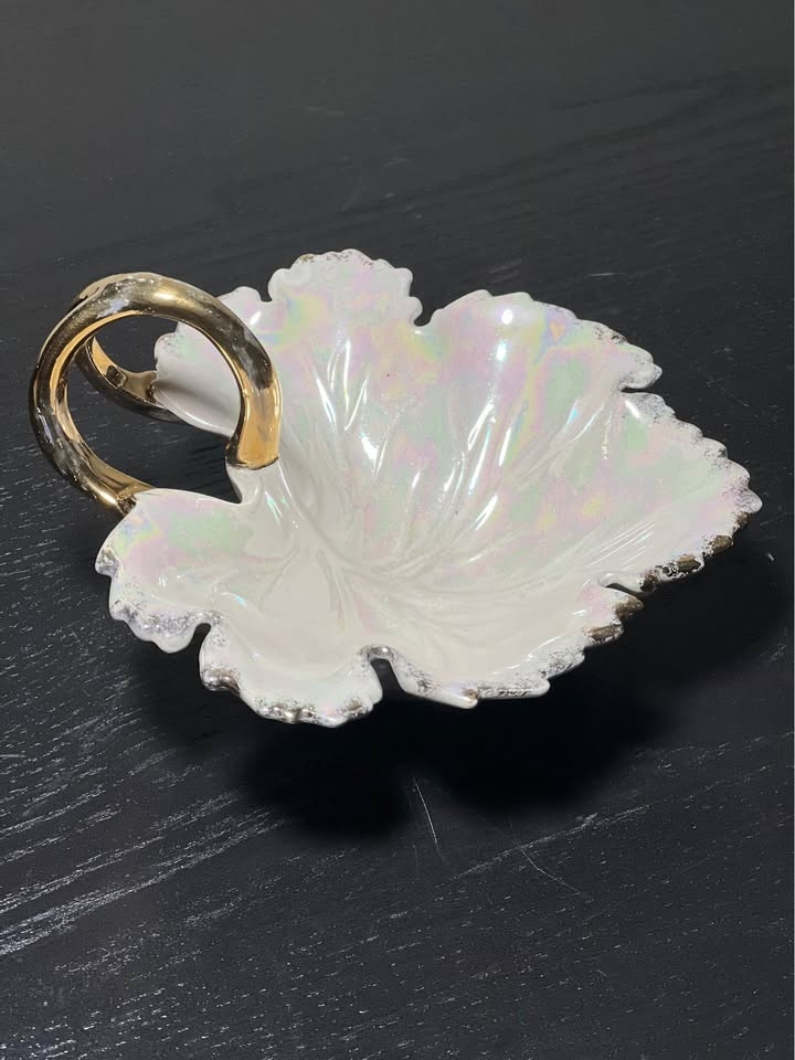 Vintage Iridescent Ceramic Leaf Dish w/ Gold Handle - photo 5