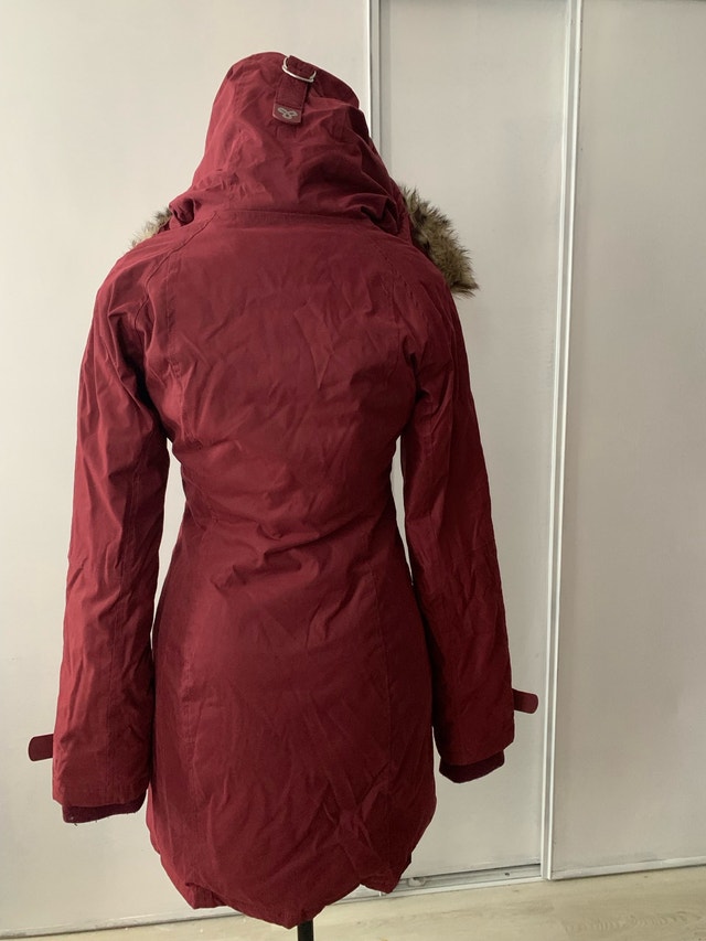 Aritzia tna avoriaz parka - photo 3