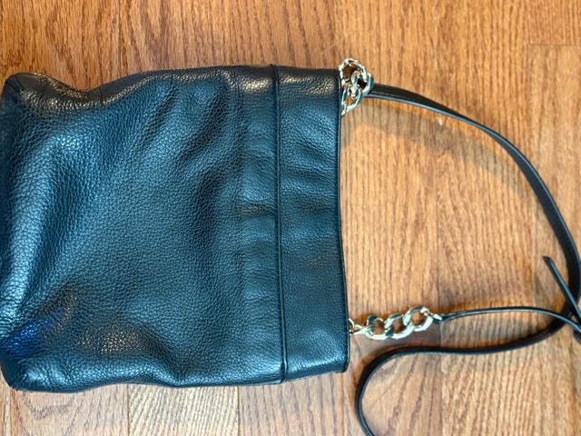 Authentic Michael Kors Black Leather Crossbody Bag - photo 3