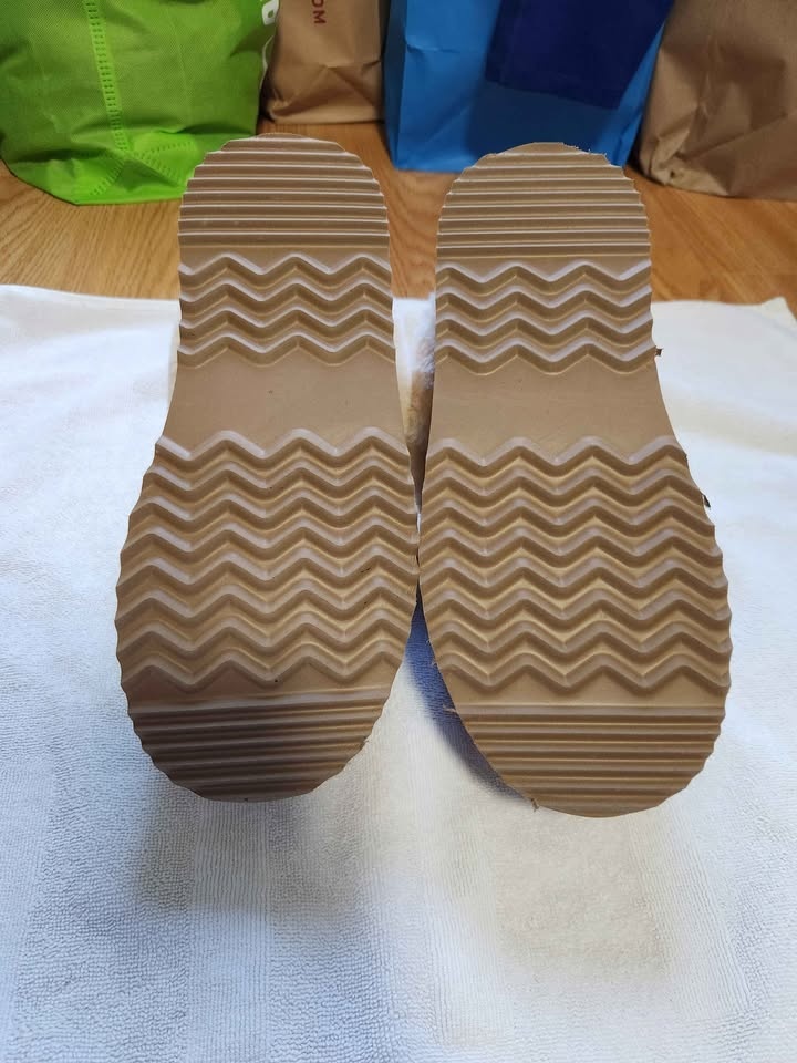 Women’s Cozy Shearling Slippers (EU 38 / US 7-7.5) - photo 3