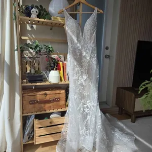 Buy and sell used "wedding dress" in Scarborough | Karrot Buy and sell used "wedding dress" in Scarborough | Karrot