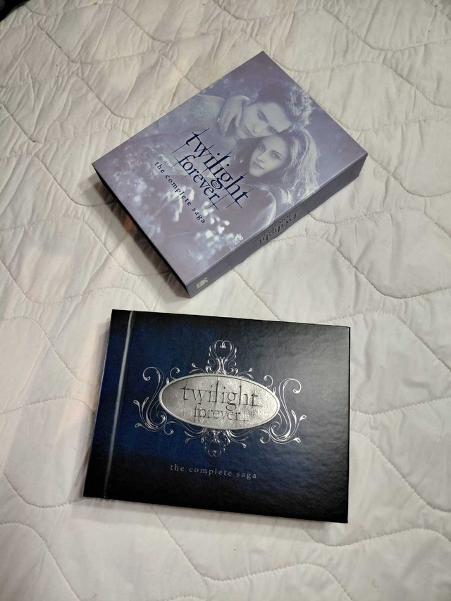Twilight Forever – The Complete Saga DVD Collection - photo 2