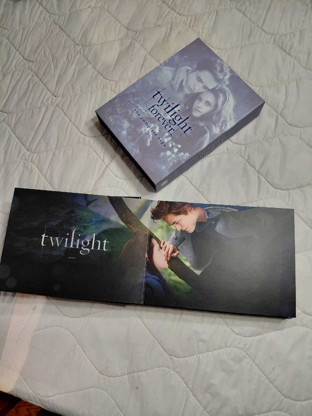 Twilight Forever – The Complete Saga DVD Collection - photo 5