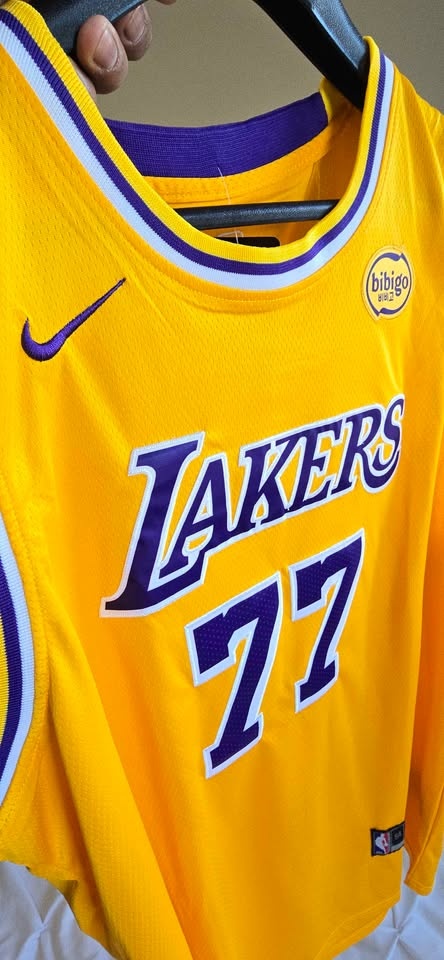 NBA Luka Doncic Lakers Jersey Size 54 New - photo 3