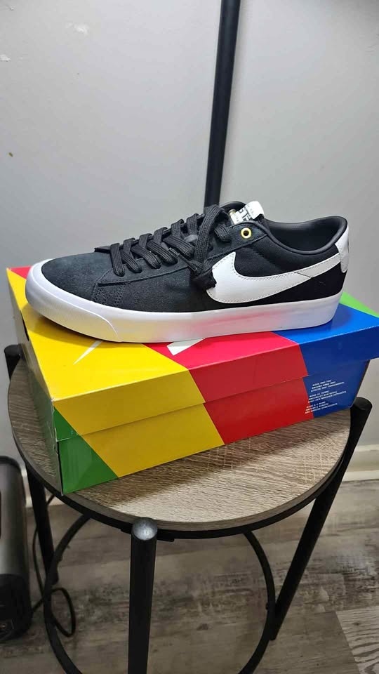 NIKE SB ZOOM BLAZER LOW PRO GT SIZE 11