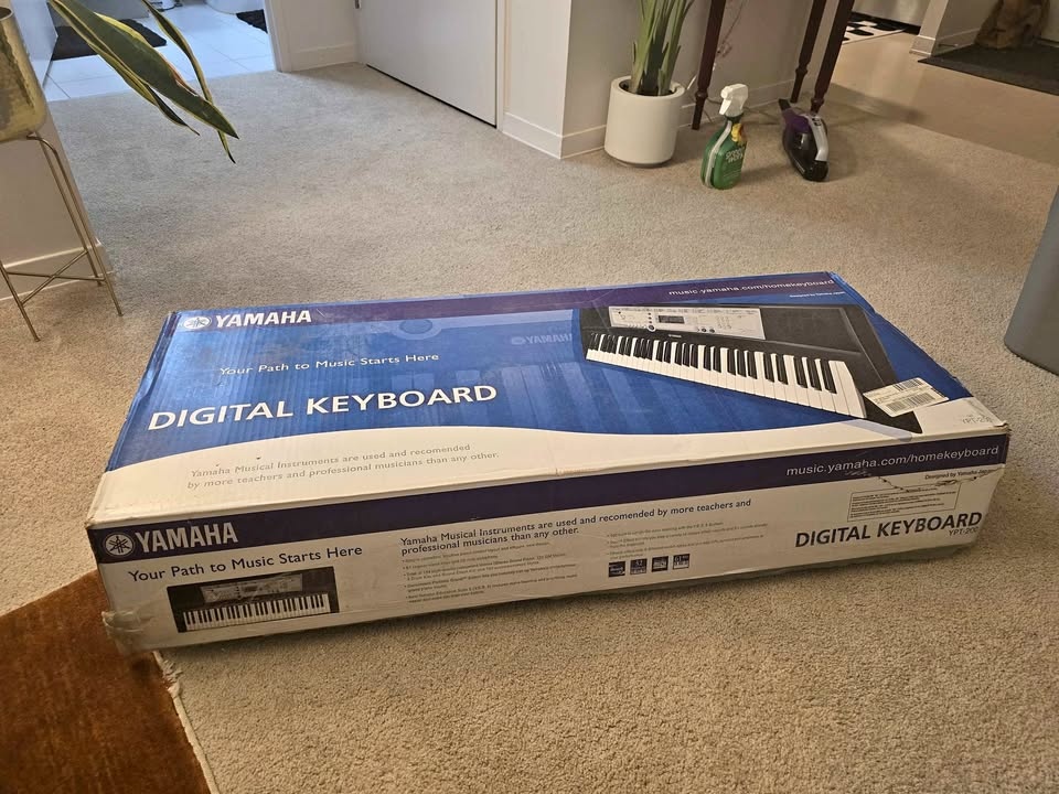 Yamaha YPT 200 Digital Keyboard Piano