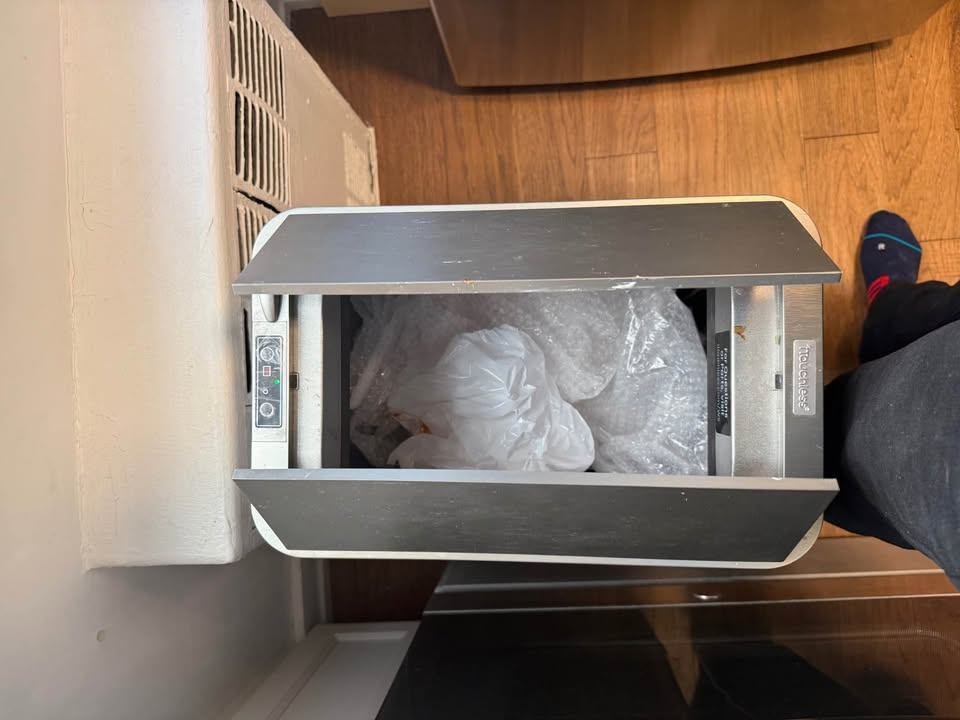 Automatic Trash Can - photo 3