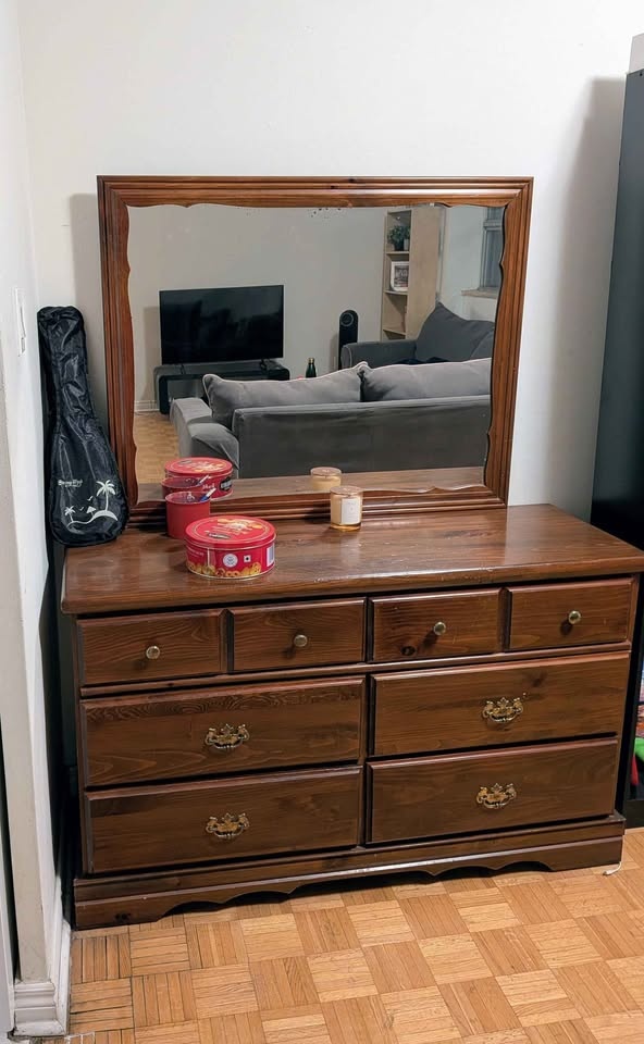 Solid Wood 6-Drawer Dresser with Large Mirror - photo 3