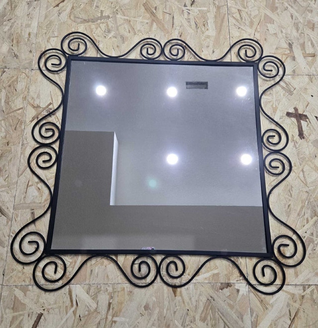 Metal Mirror - 29"