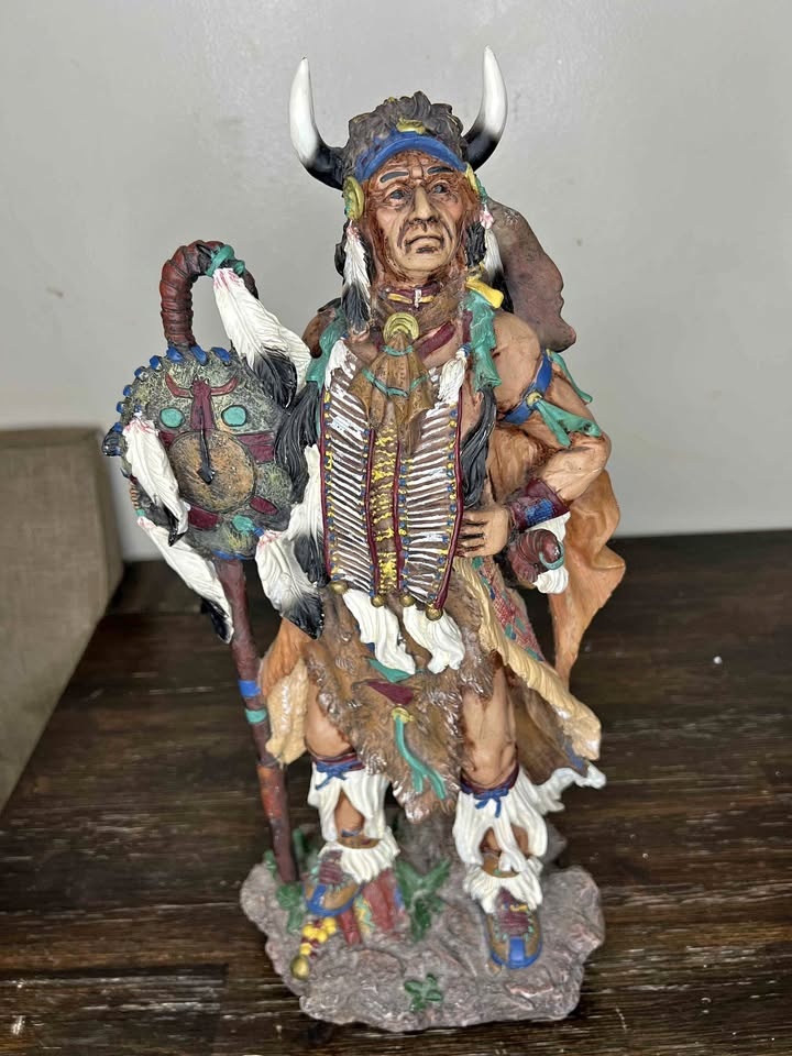 Native American Indian Chief Statue
