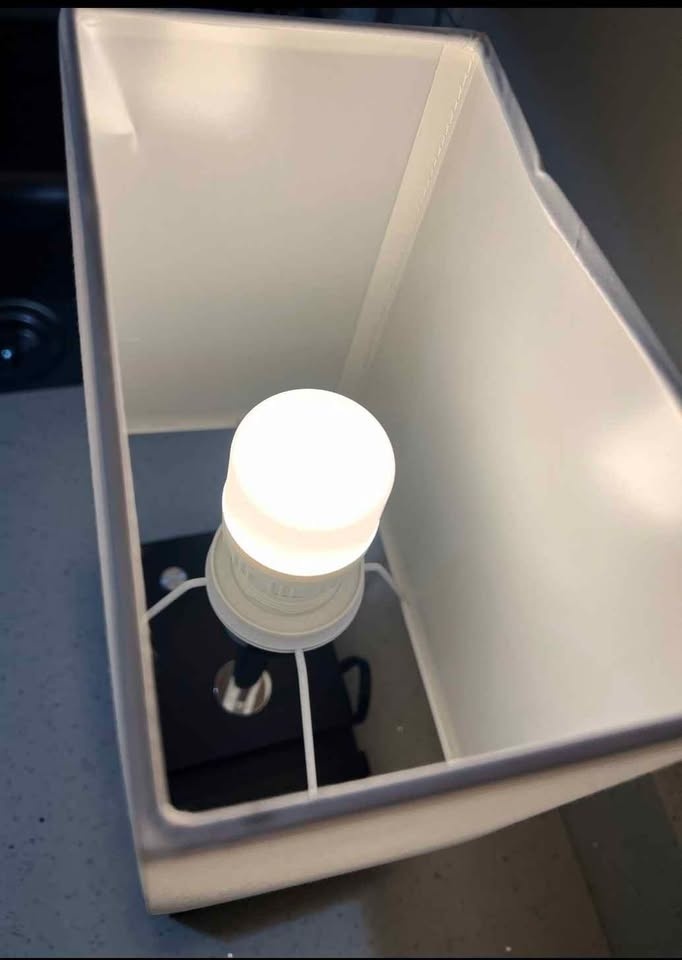 Table Lamp - photo 5