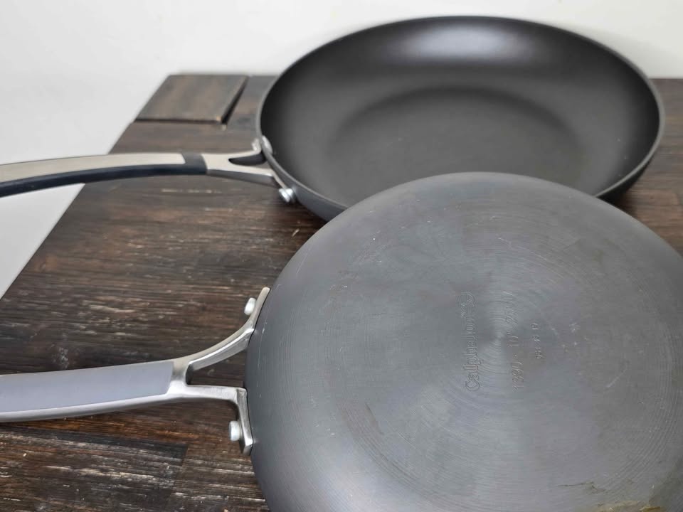 2 Calphalon Chef's Pans - 8" - photo 3