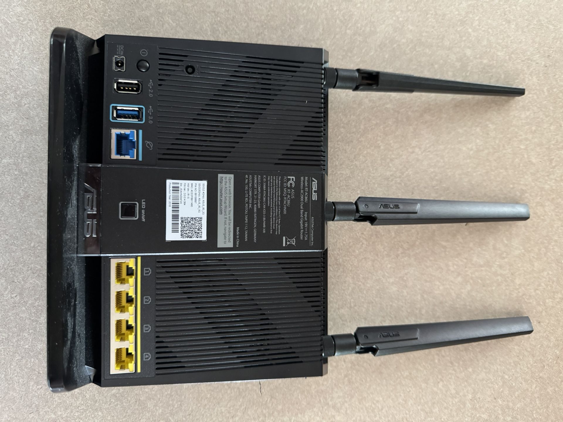 Asus RT-AC86U Dual Band Gigabit Router - photo 2