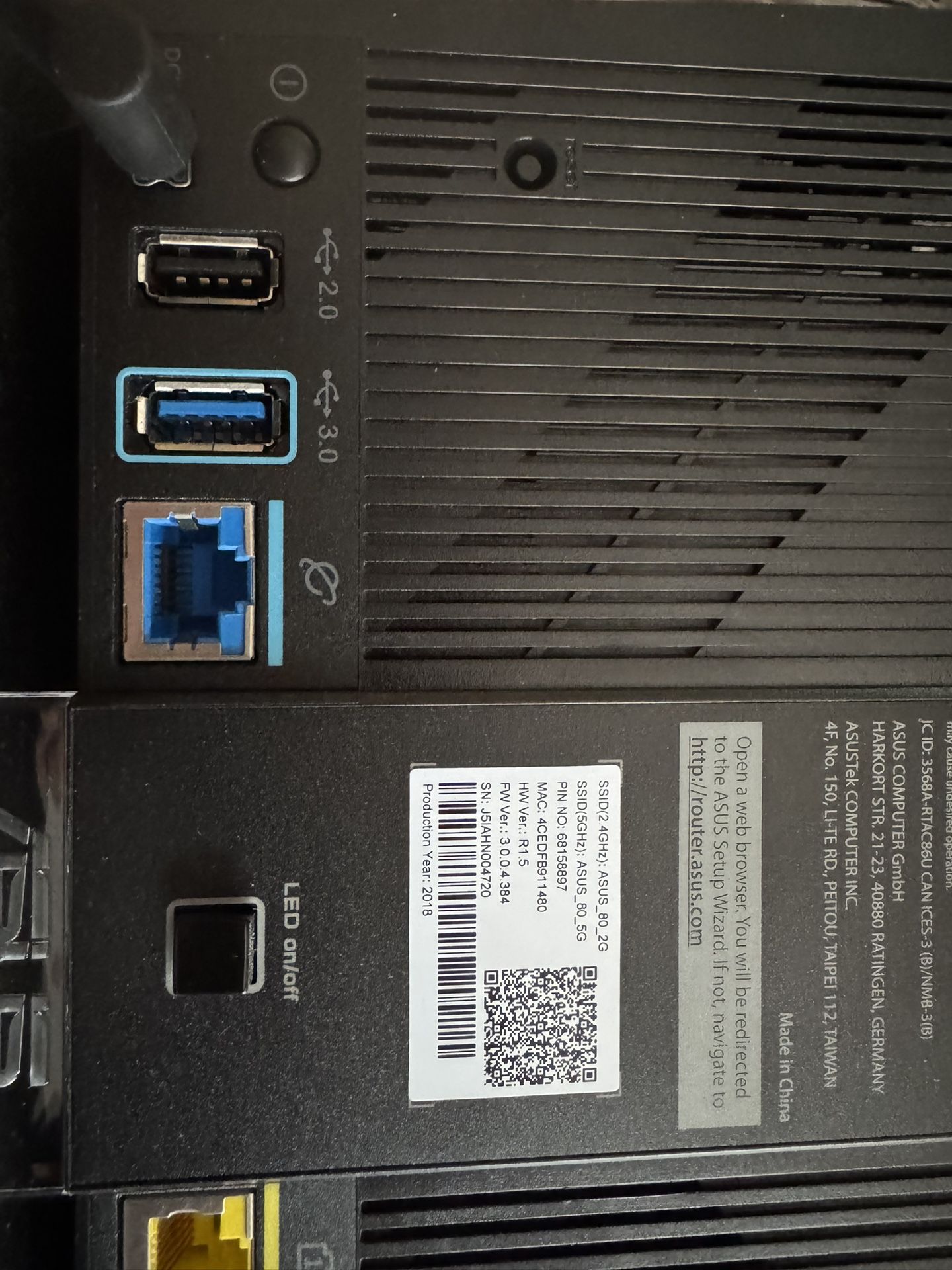 Asus RT-AC86U Dual Band Gigabit Router - photo 3