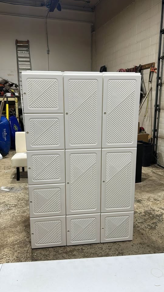 Portable Wardrobe Closet Brand New!! - photo 3