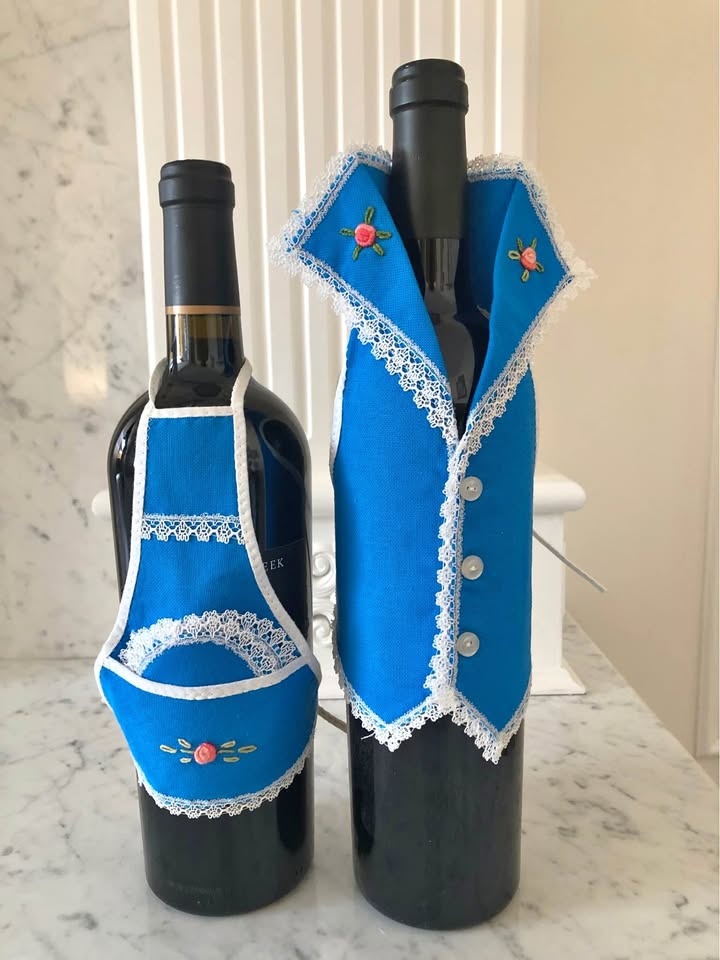 European Wine Bottle Aprons