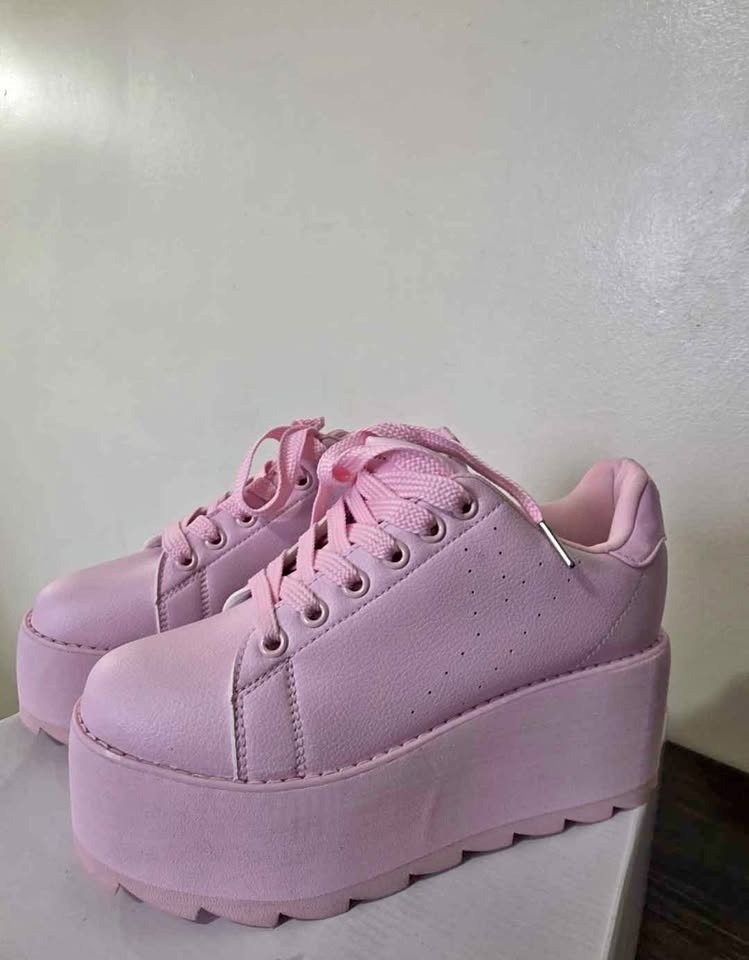 Yru Lala Pink Platform Shoes Size 8.5