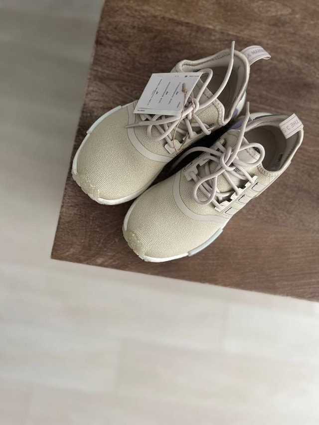 Adidas Women's NMD_R1 W Runners - Size 5 🏆 - photo 4