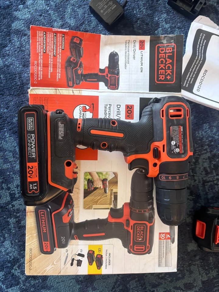 Black+Decker 20V Max Cordless Drill/Driver BDCDD120C-2 - photo 2