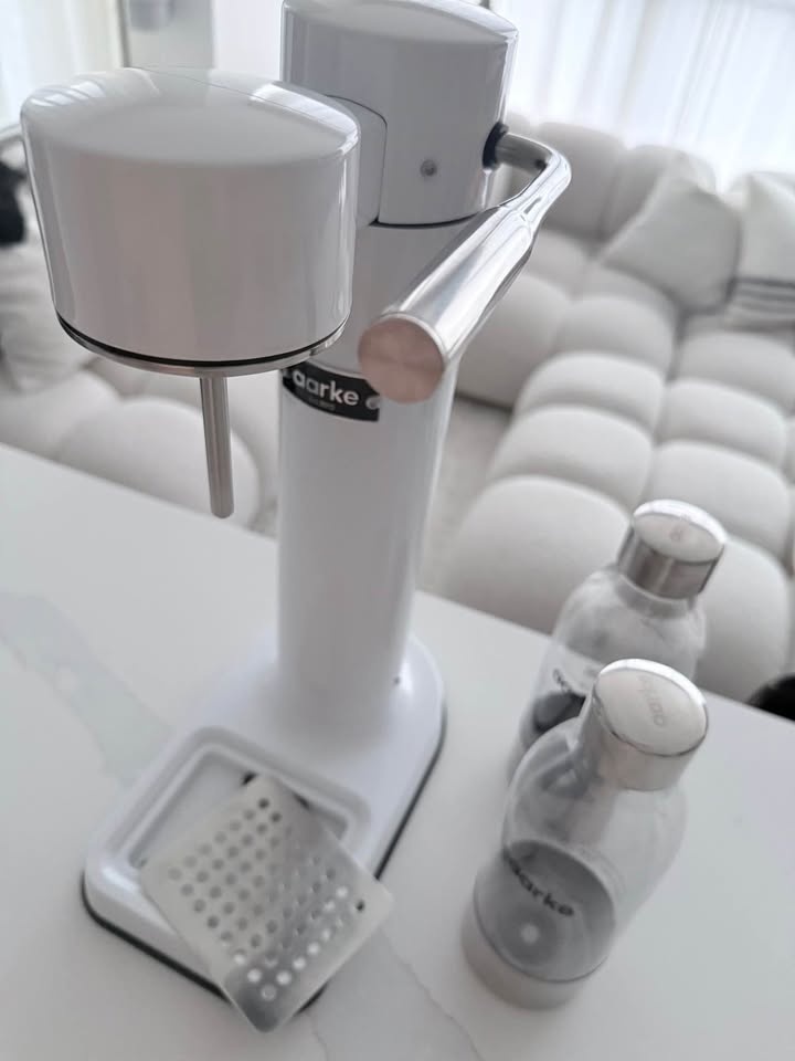 Aarke Carbonator Soda Maker w 2 Bottles - white - photo 5