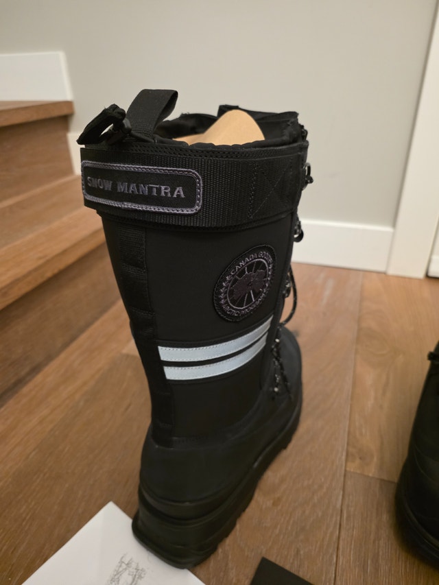 Brand new Men's Snow Mantra Boots Sz 9 - photo 4