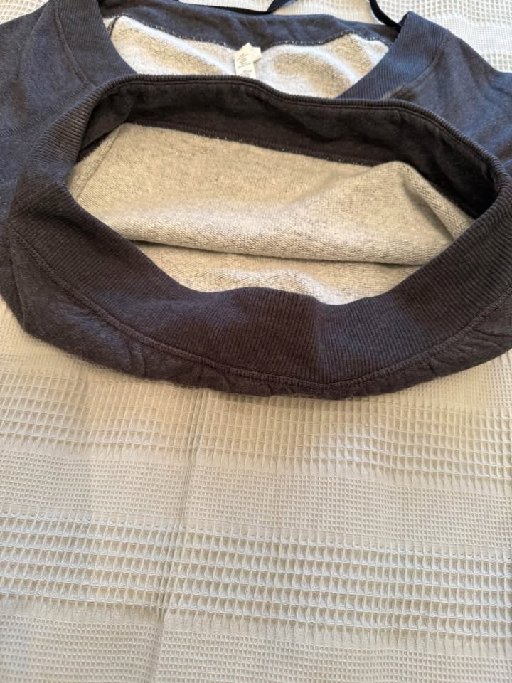 Lululemon Women's Top Size 5 - photo 3