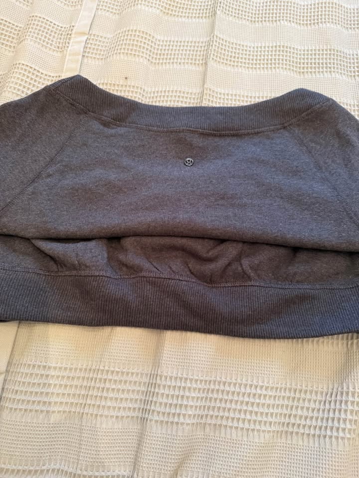 Lululemon Women's Top Size 5 - photo 4
