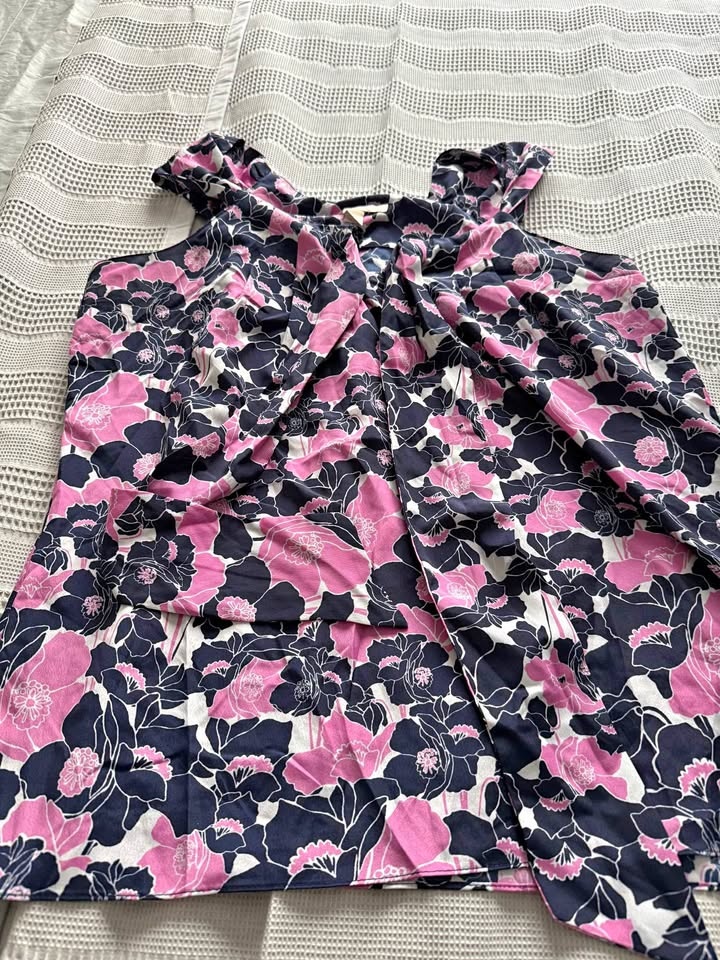 Women's top Banana Republic L