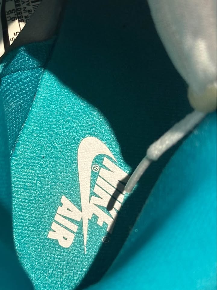 🔥 Jordan 1 Retro High “Turbo Green” (Size US 10.5) – $200 - photo 4
