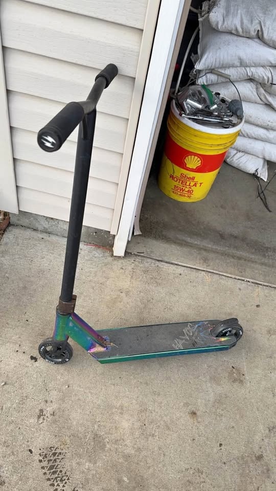 Havoc Oil Slick Scooter