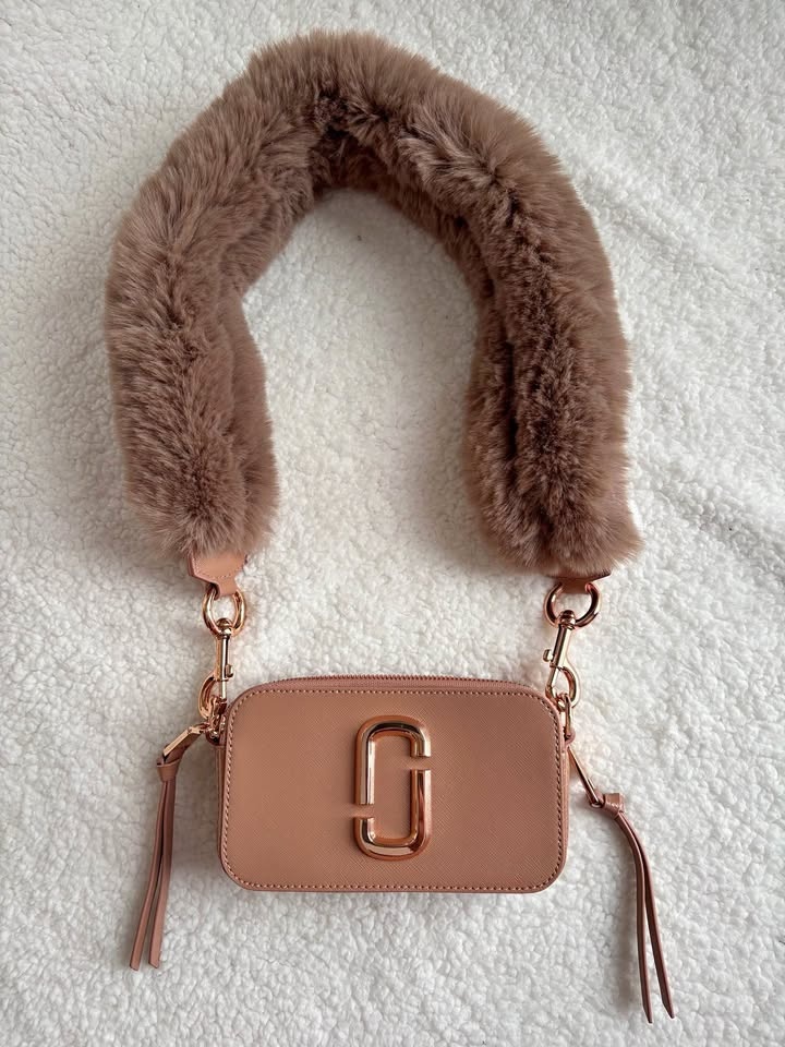 NWT Marc Jacobs Ltd Edition Pink/Rose with Fur Snapshot Camera B