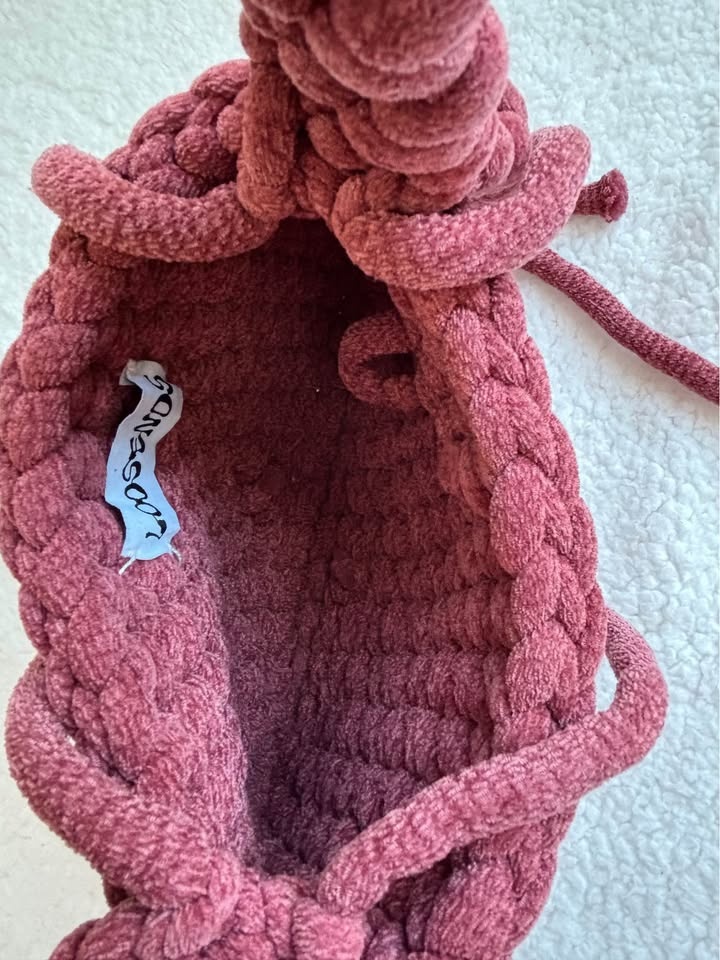 Loosends Handmade Crochet/Knit Pink Shoulder Bag - photo 3