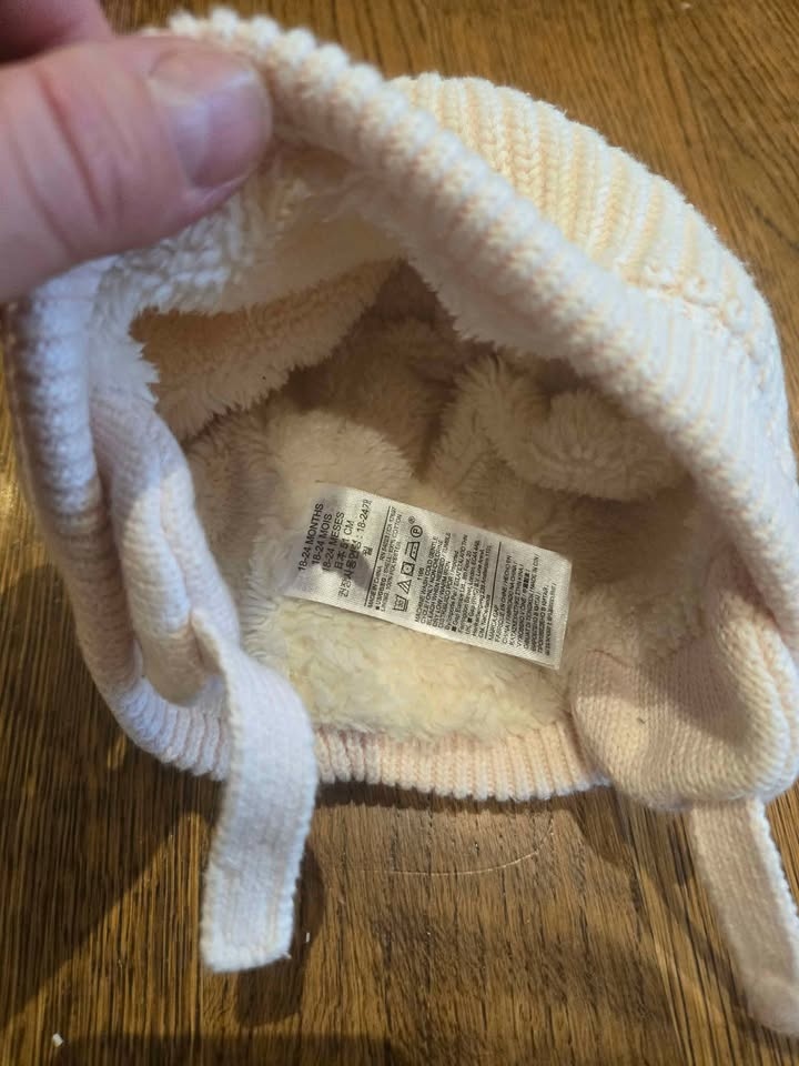 NWT GAP Baby Sherpa-Lined Bear Beanie (18-24mo, Pink) - photo 4