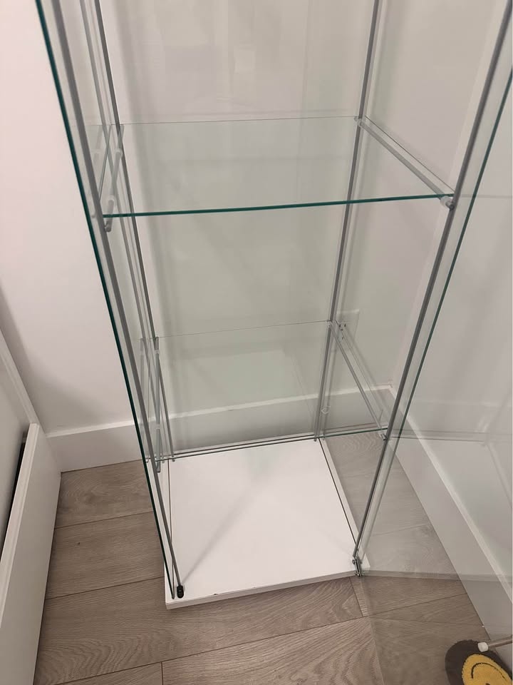 IKEA Detolf Glass Display (discontinued) - photo 3