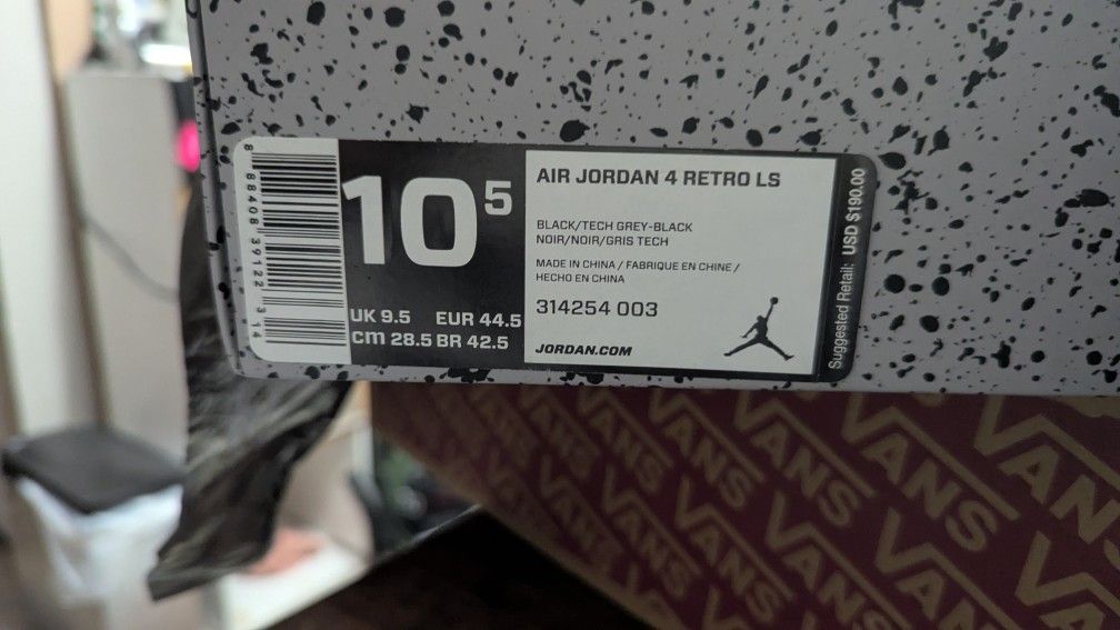 Size 10.5 Air Jordan Retro 4 LS Oreo 2015