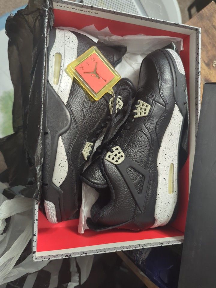 Size 10.5 Air Jordan Retro 4 LS Oreo 2015 - photo 2