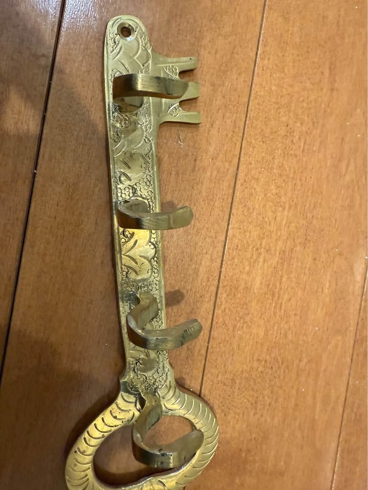 Solid Brass Key holder - photo 2