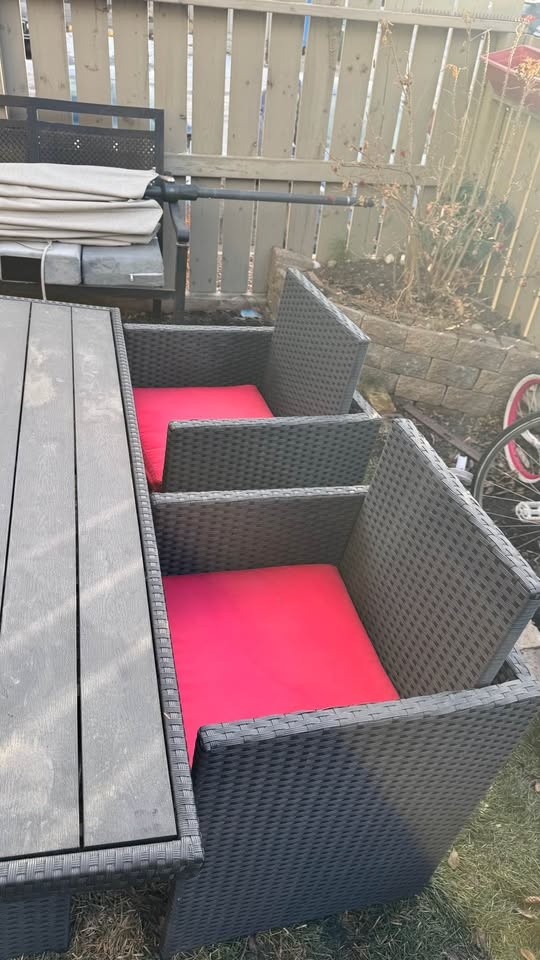 5-Piece Outdoor Wicker Patio Dining Set - photo 2