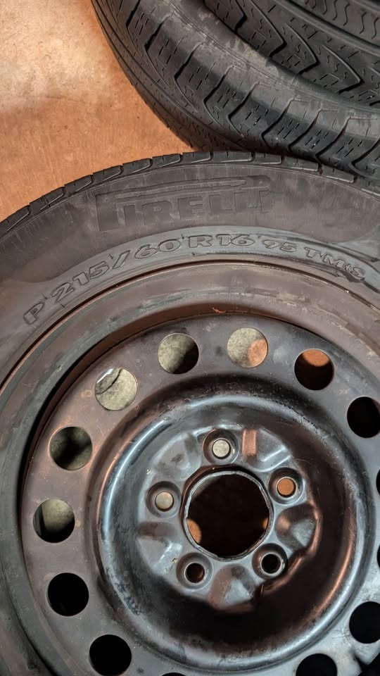 215/60/R16 All Season Tires - photo 2