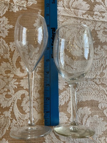 2 Perrier Jouet Champagne Glasses + 2 Wine Glasses - photo 2