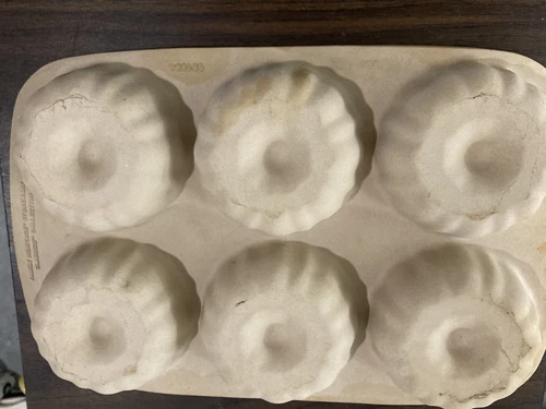 Pampered Chef Family Heritage 6 Mini Bundt Pan - photo 4