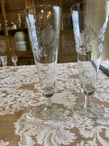 2 Vintage Etched Glass Pilsner Beer Glasses Floral