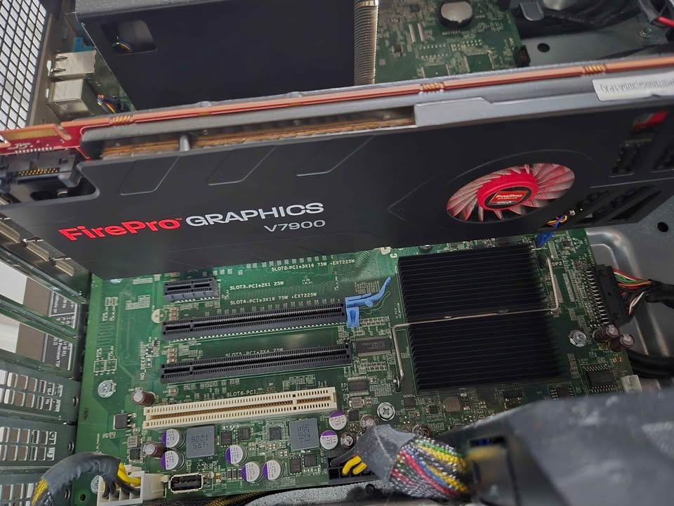 Desktop Computer - 16 GB RAM - 6 Core Processor - photo 3